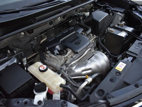 Used 2016 Toyota RAV4 XLE FWD image 48