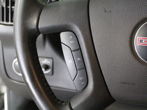 Used 2021 GMC Savana 2500 w/ Enhanced Convenience Package RWD image 9
