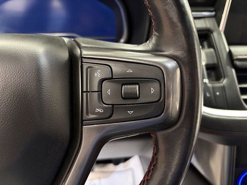 Used 2022 Chevrolet Suburban RST w/ Sport Performance Package image 19