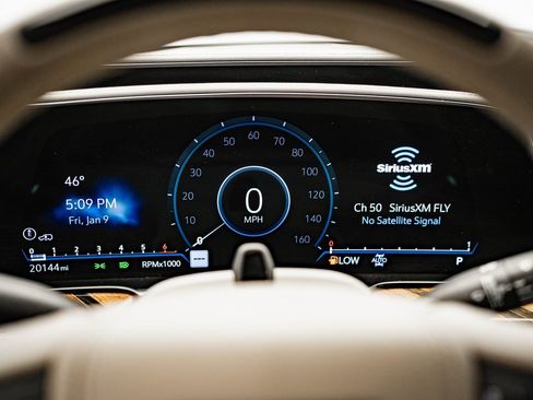 Used 2023 Cadillac Escalade Premium Luxury Platinum image 35