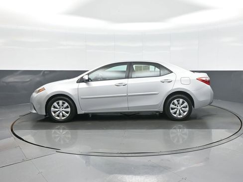 Used 2014 Toyota Corolla LE image 4