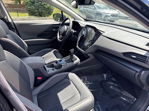 Used 2024 Subaru Crosstrek 2.5i Limited AWD/4WD image 17