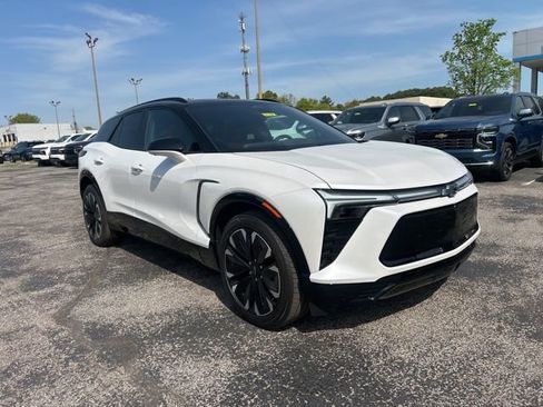 New 2025 Chevrolet Blazer EV RS image 1