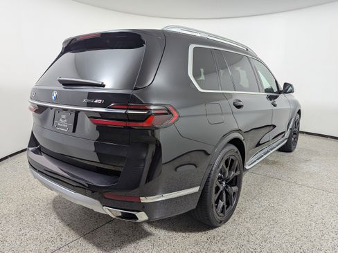 Used 2025 BMW X7 xDrive40i AWD/4WD image 7