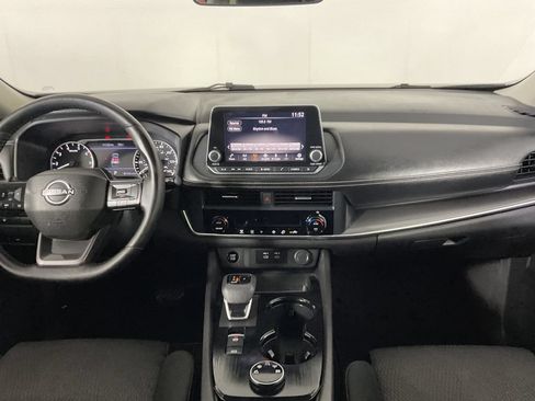 Used 2025 Nissan Rogue SV AWD/4WD image 15