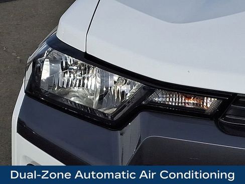 Used 2023 Chevrolet Colorado LT w/ LT Convenience Package II image 13