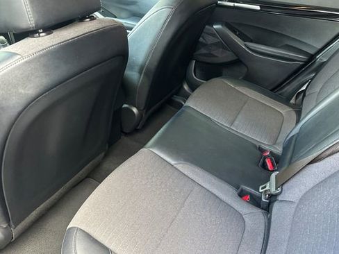 Used 2021 Kia Seltos S image 16