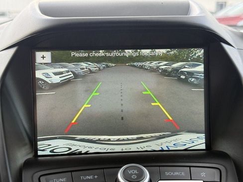 Used 2019 Ford Escape SE FWD image 20