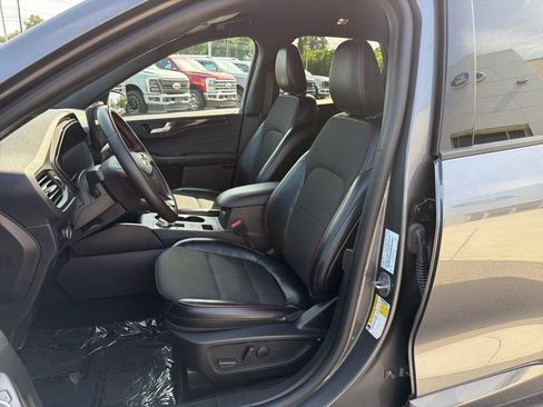 Certified 2024 Ford Escape ST-Line w/ Tech Pack #1 FWD image 11
