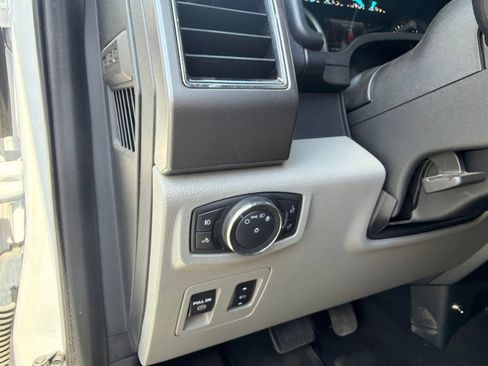 Used 2020 Ford F150 XLT w/ Equipment Group 302A Luxury AWD/4WD image 9
