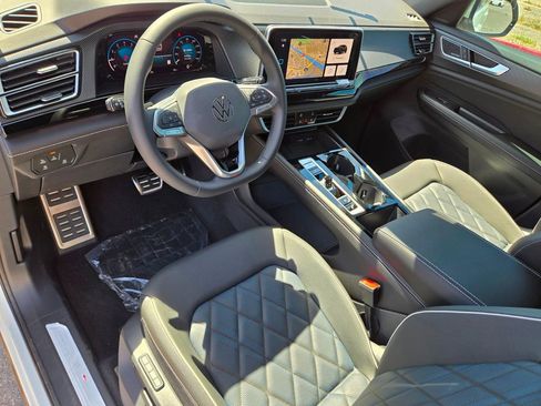 New 2026 Volkswagen Atlas Cross Sport SEL Premium R-Line AWD/4WD image 9