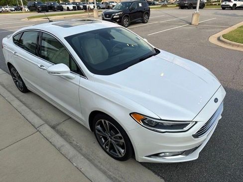 Used 2017 Ford Fusion Titanium FWD image 7