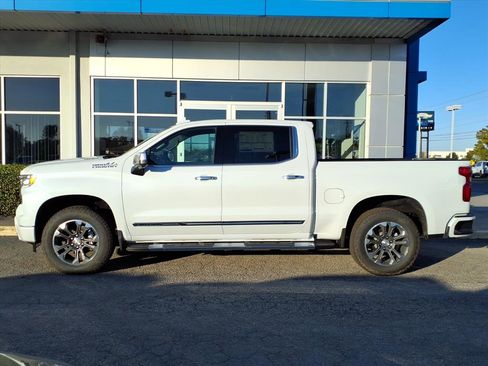 New 2026 Chevrolet Silverado 1500 High Country w/ Z71 Off-Road Package image 2