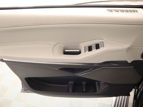 New 2026 Lincoln Navigator Reserve w/ Jet Appearance Package AWD/4WD image 17