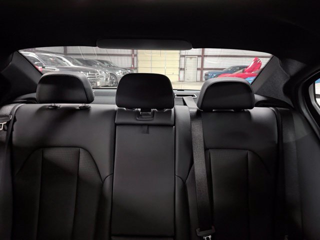 Used 2026 BMW 330i xDrive Sedan AWD/4WD image 19