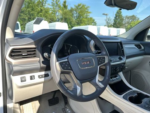 Certified 2021 GMC Acadia Denali w/ Denali Technology Package FWD image 16