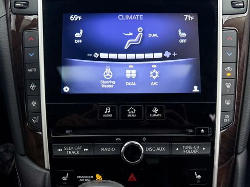 Used 2019 INFINITI Q50 Luxe w/ Essential Package (3.0T Luxe) RWD image 21