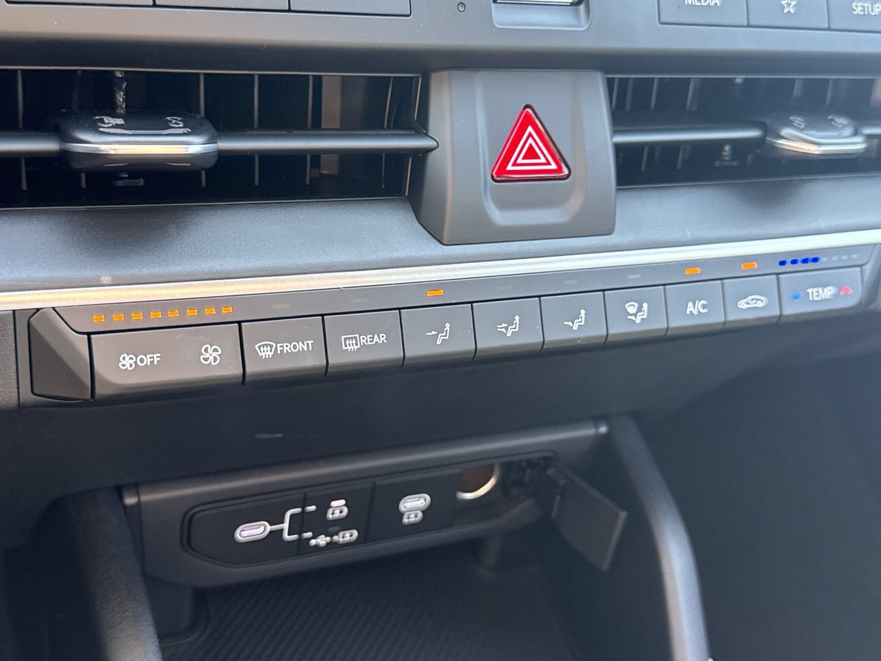 New 2026 Kia K4 FWD image 24