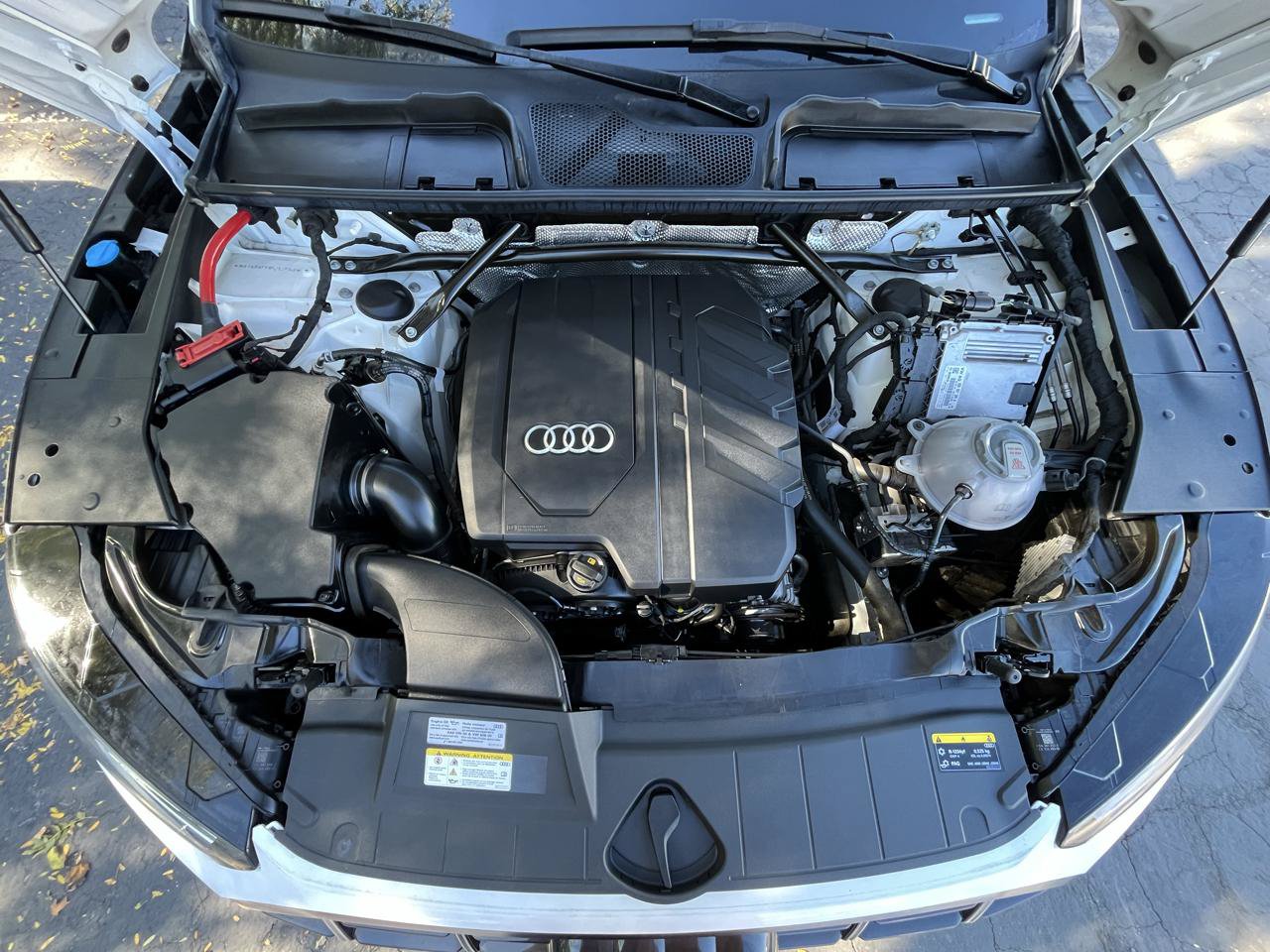 Used 2023 Audi Q5 2.0T Premium w/ Convenience Package AWD/4WD image 9