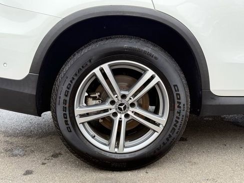 Used 2021 Mercedes-Benz GLC 300 4MATIC image 19