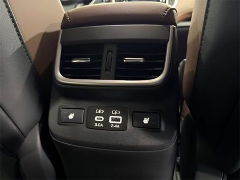 Used 2025 Subaru Outback Touring XT image 35