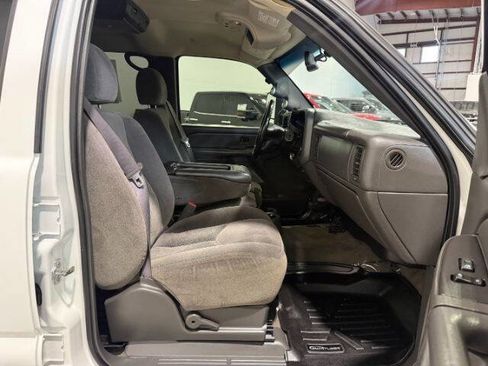 Used 2007 Chevrolet Silverado 3500 LT w/ Heavy-Duty Power Package image 15