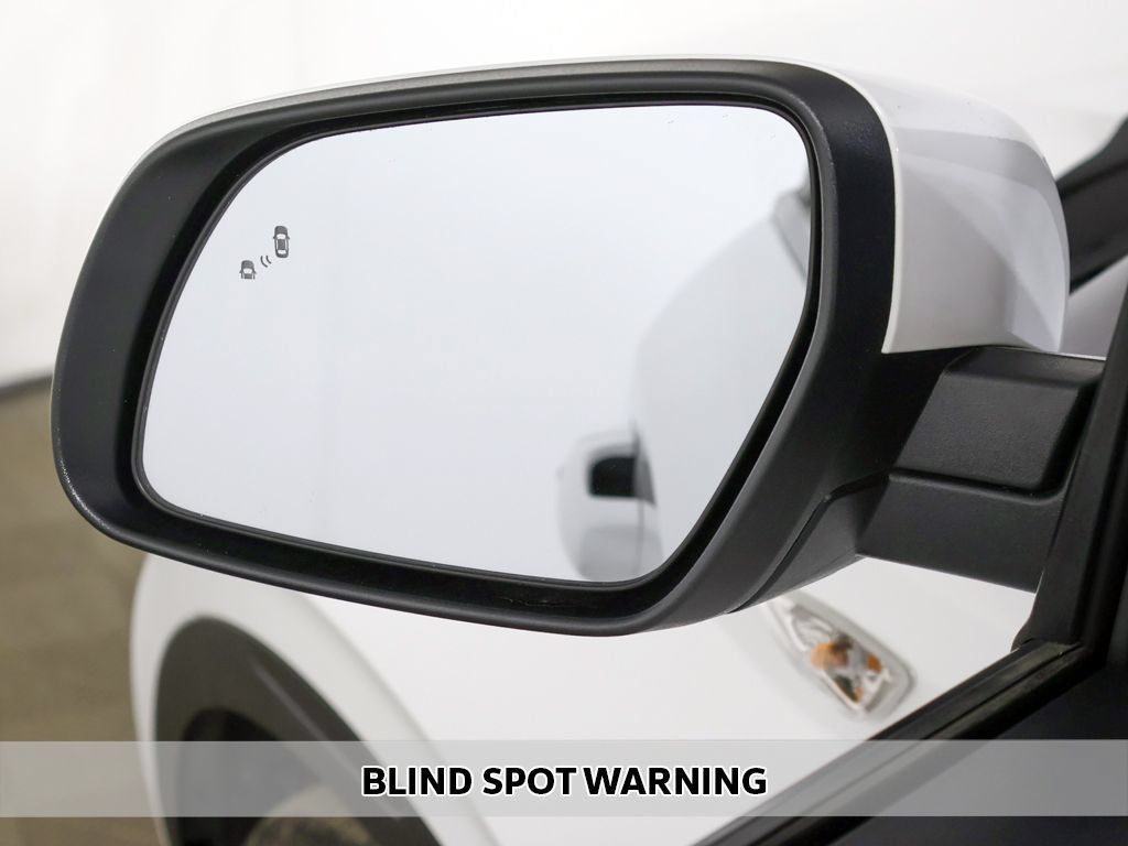 Certified 2026 Hyundai Venue SEL FWD image 4