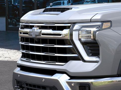 New 2026 Chevrolet Silverado 2500 LTZ w/ LTZ Premium Package AWD/4WD image 37