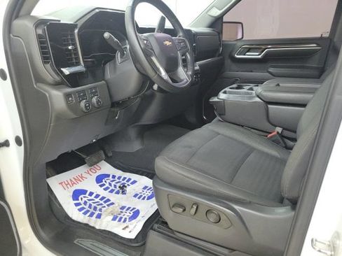 Used 2023 Chevrolet Silverado 1500 LT AWD/4WD image 22