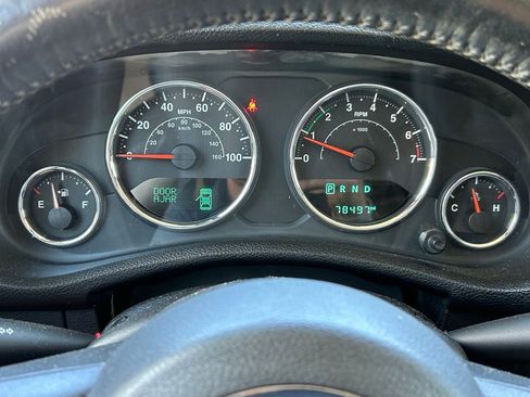 Used 2017 Jeep Wrangler Sport AWD/4WD image 8