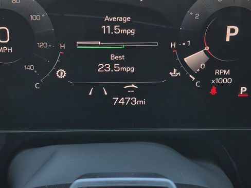 Used 2025 GMC Yukon XL Denali w/ Denali Reserve Package image 12