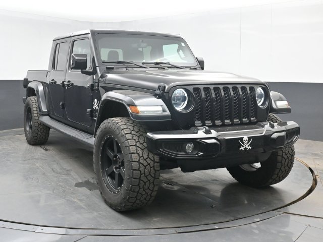Used 2023 Jeep Gladiator Overland AWD/4WD image 2