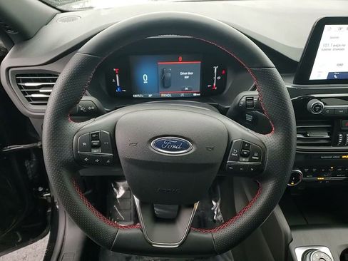 Used 2025 Ford Escape ST-Line image 16