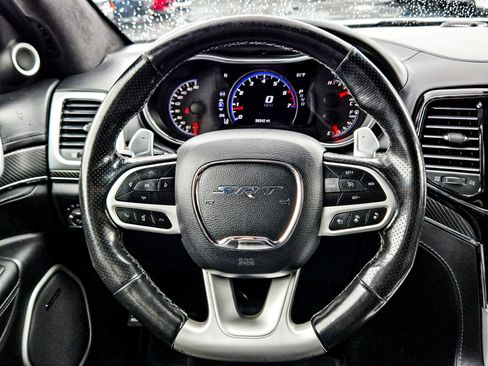 Used 2020 Jeep Grand Cherokee SRT image 40