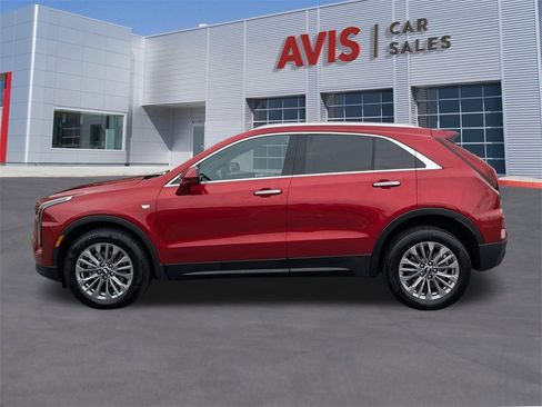 Used 2024 Cadillac XT4 Premium Luxury image 10