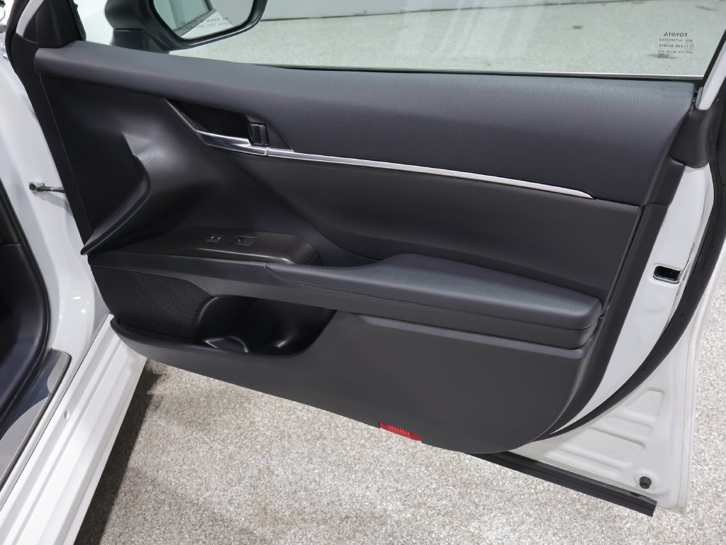 Used 2024 Toyota Camry SE FWD image 22