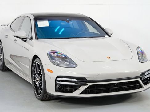 Used 2022 Porsche Panamera Turbo S w/ Premium Package image 60