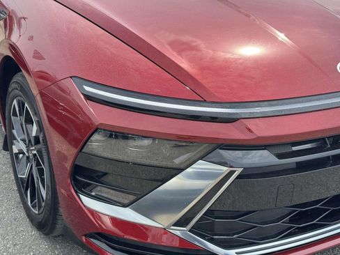 Certified 2025 Hyundai Sonata SEL image 9