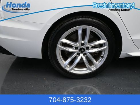 Used 2023 Audi A4 2.0T Premium w/ Convenience Package AWD/4WD image 10