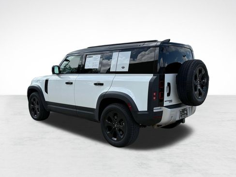 Used 2020 Land Rover Defender 110 HSE AWD/4WD image 3
