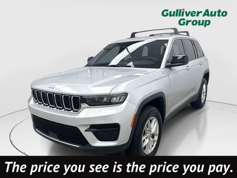 Used 2024 Jeep Grand Cherokee Laredo X w/ Trailer Tow Package image 1