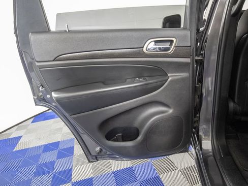 Used 2016 Jeep Grand Cherokee Laredo w/ Quick Order Package 23E RWD image 12