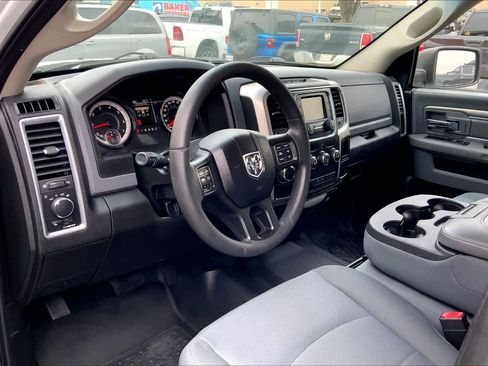 Used 2019 RAM 1500 Classic SLT image 16