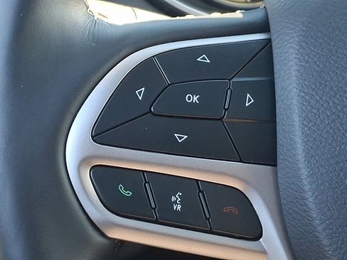 Certified 2021 Jeep Cherokee Latitude Lux 80th Anniv w/ Quick Order Package 26U 80TH image 21