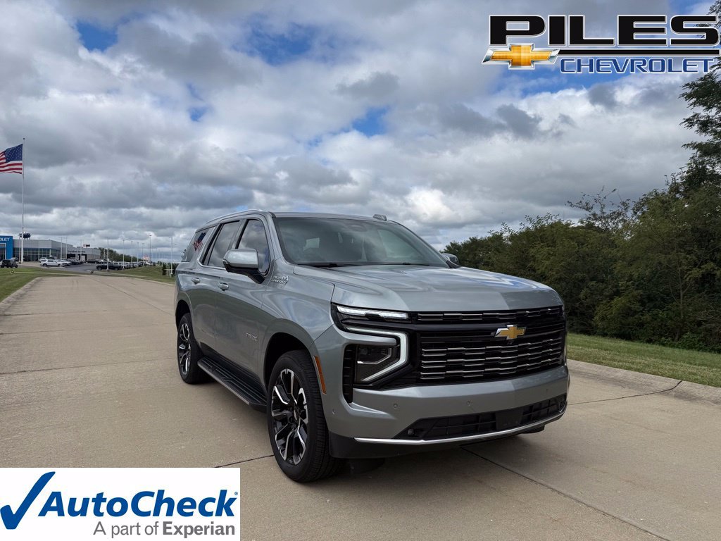 Used 2025 Chevrolet Tahoe High Country AWD/4WD image 1