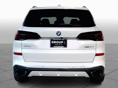 New 2026 BMW X5 xDrive50e w/ M Sport Package image 4