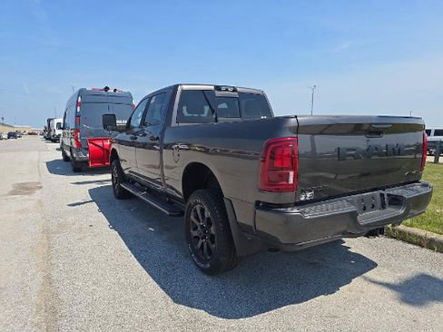 Used 2025 RAM 2500 Big Horn AWD/4WD image 6