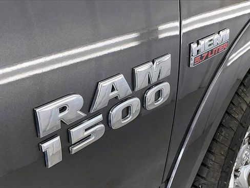 Used 2017 RAM 1500 Laramie image 9