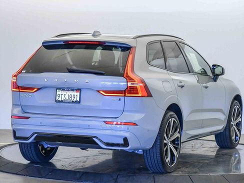 Certified 2025 Volvo XC60 B5 Ultra w/ Protection Package Premier image 4
