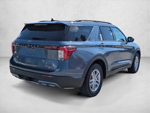 New 2026 Ford Explorer Active w/ Active Comfort Package image 5